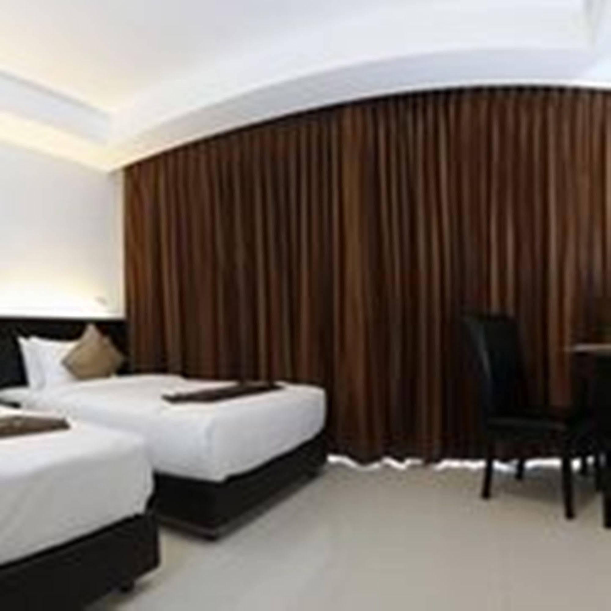 Naiyang Beach Hotel Sha Plus Phuket Exteriér fotografie